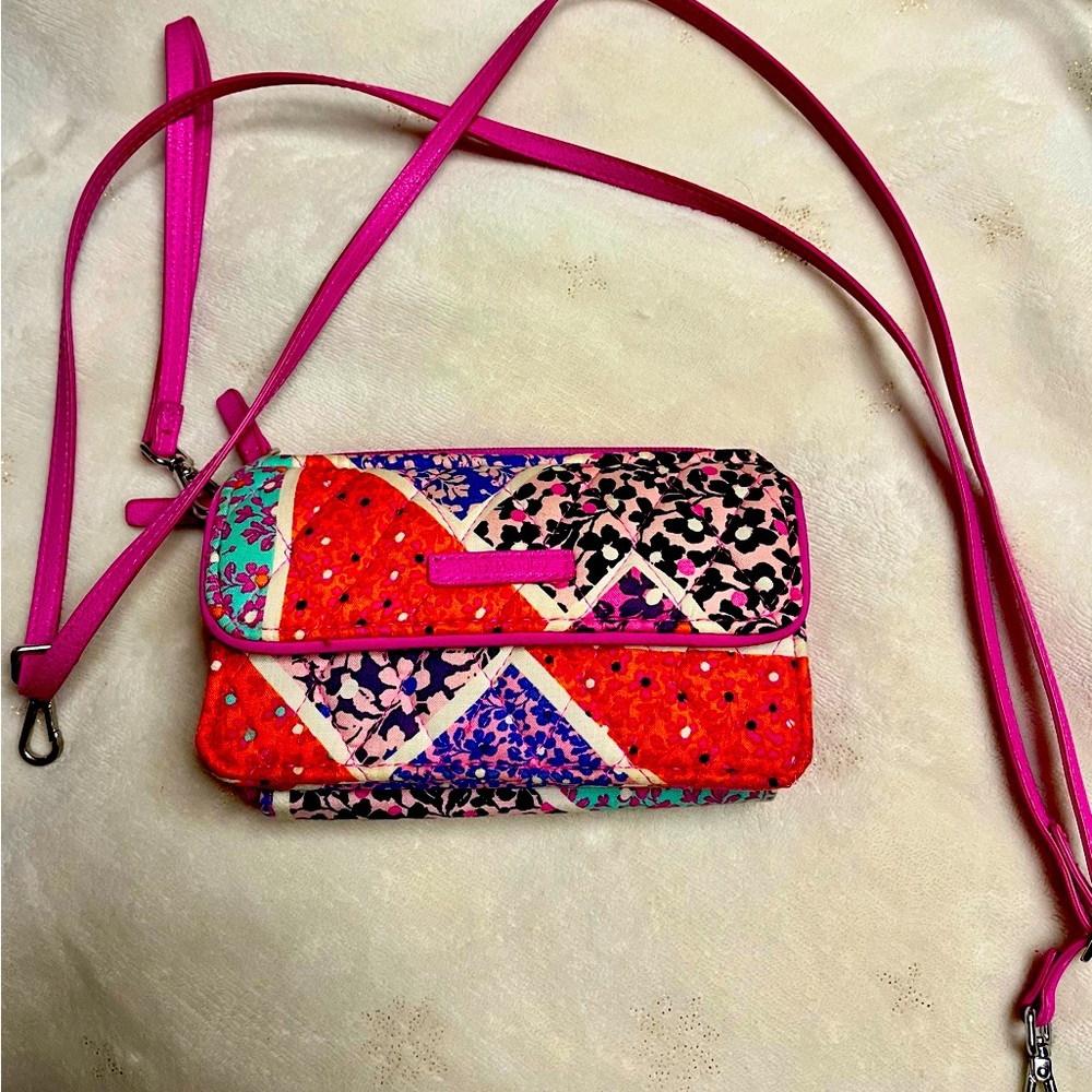 Vera Bradley wallet /phone purse